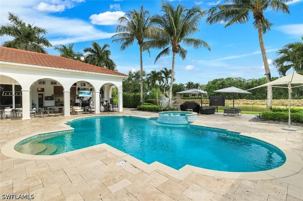 Escada Court Naples, FL 34109