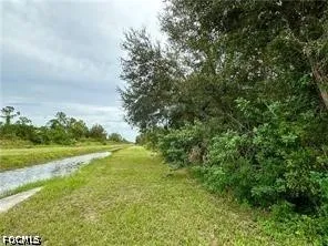 Cemetery Road