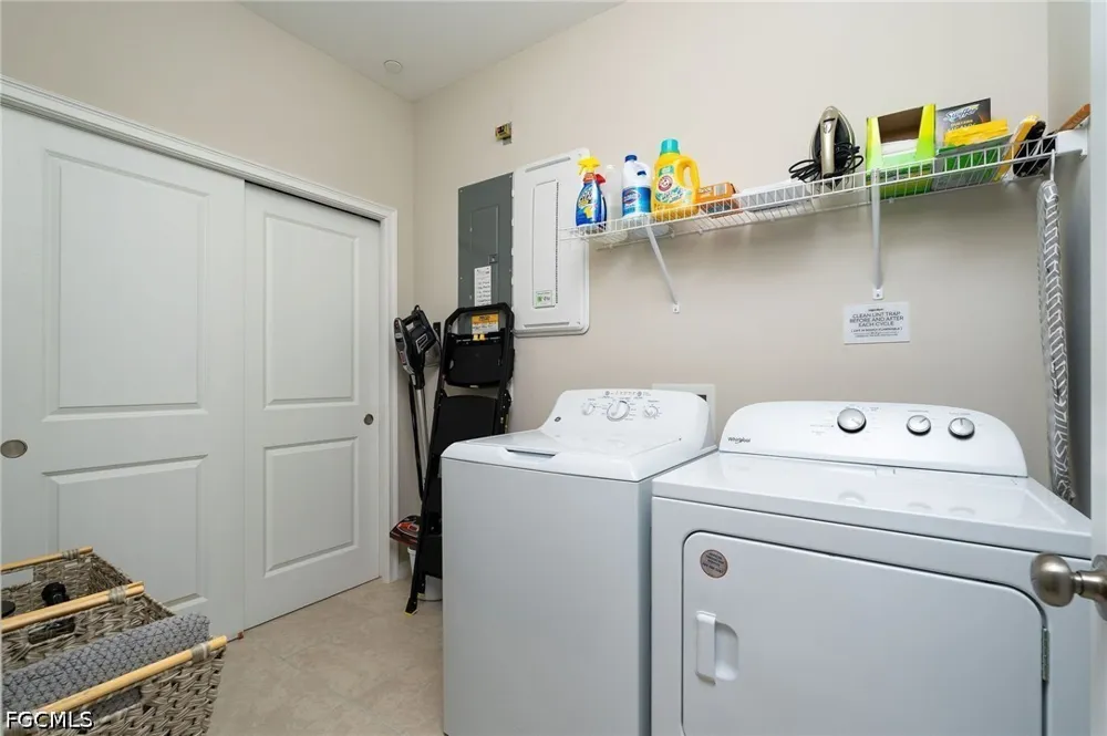 Pocida Court #103 Naples, FL 34119
