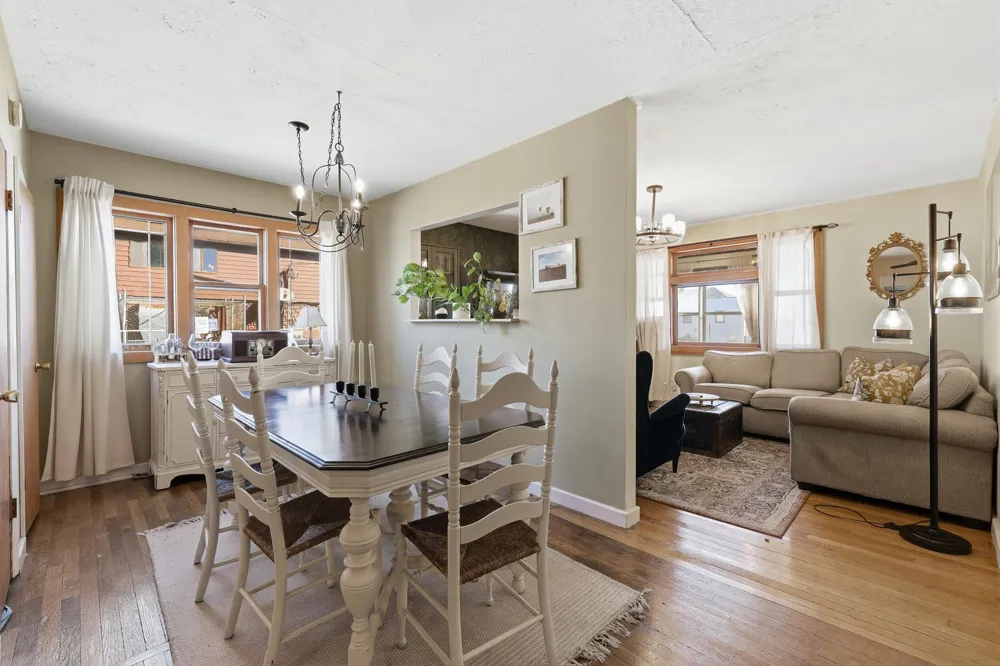 325 Grand Avenue NE Grand Rapids, MI 49503