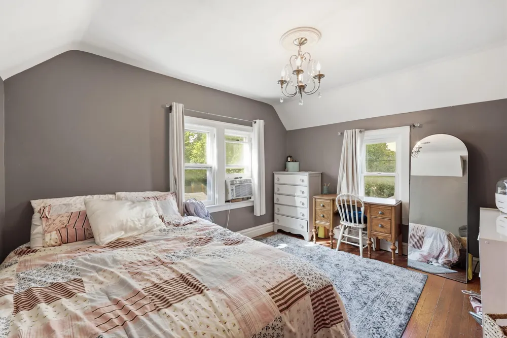 325 Grand Avenue NE Grand Rapids, MI 49503