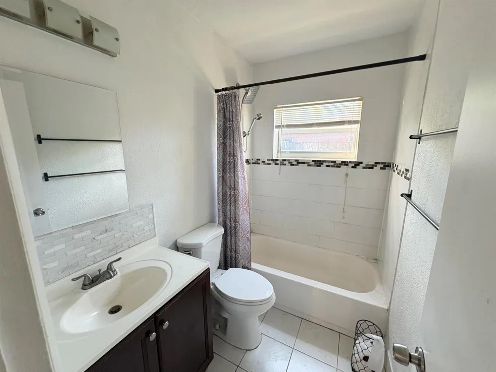 1630 NW 2ND TERRACE Pompano Beach, FL 33060