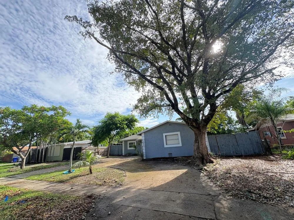 1630 NW 2ND TERRACE Pompano Beach, FL 33060