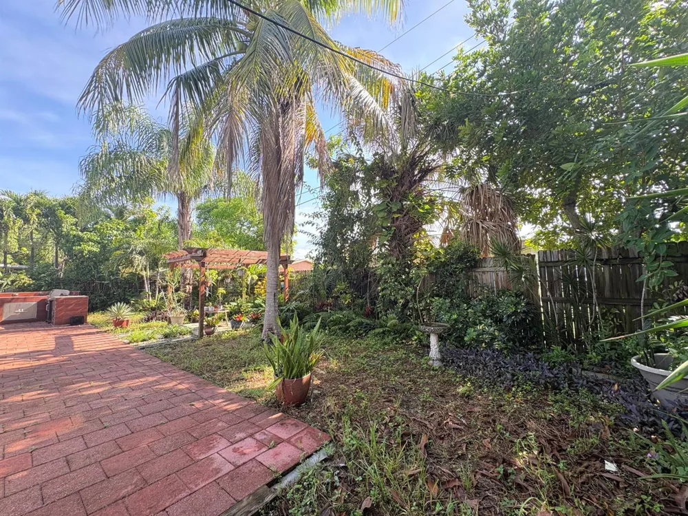 1630 NW 2ND TERRACE Pompano Beach, FL 33060