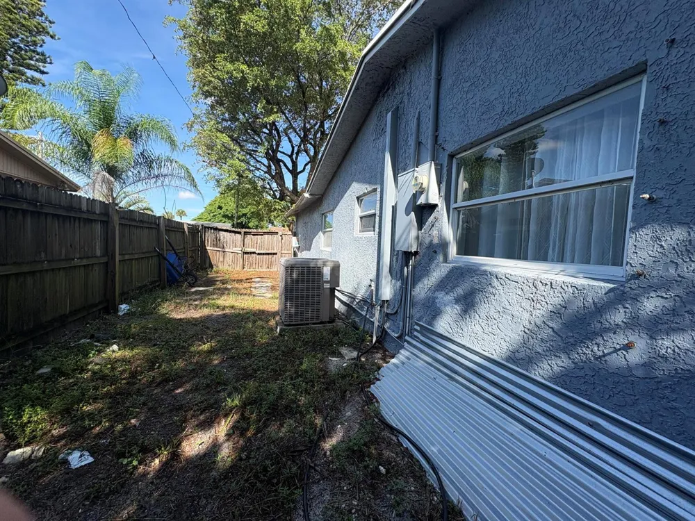 1630 NW 2ND TERRACE Pompano Beach, FL 33060