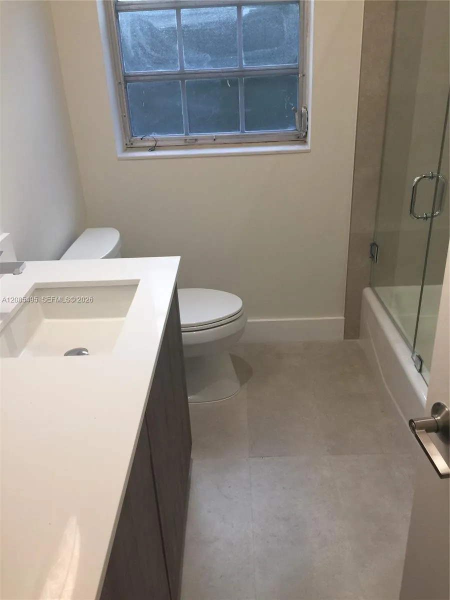 609 Puerta Ave Coral Gables, FL 33143