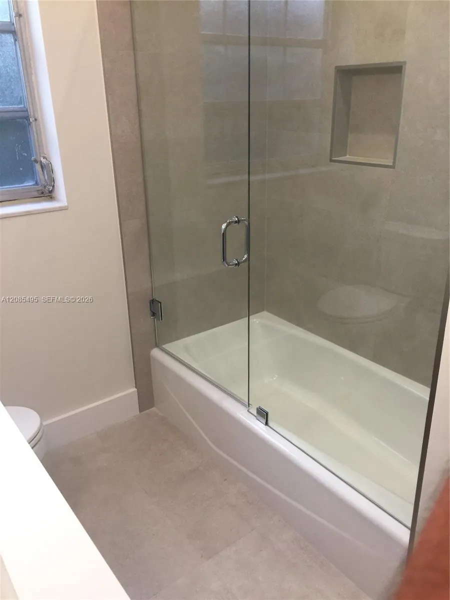 609 Puerta Ave Coral Gables, FL 33143