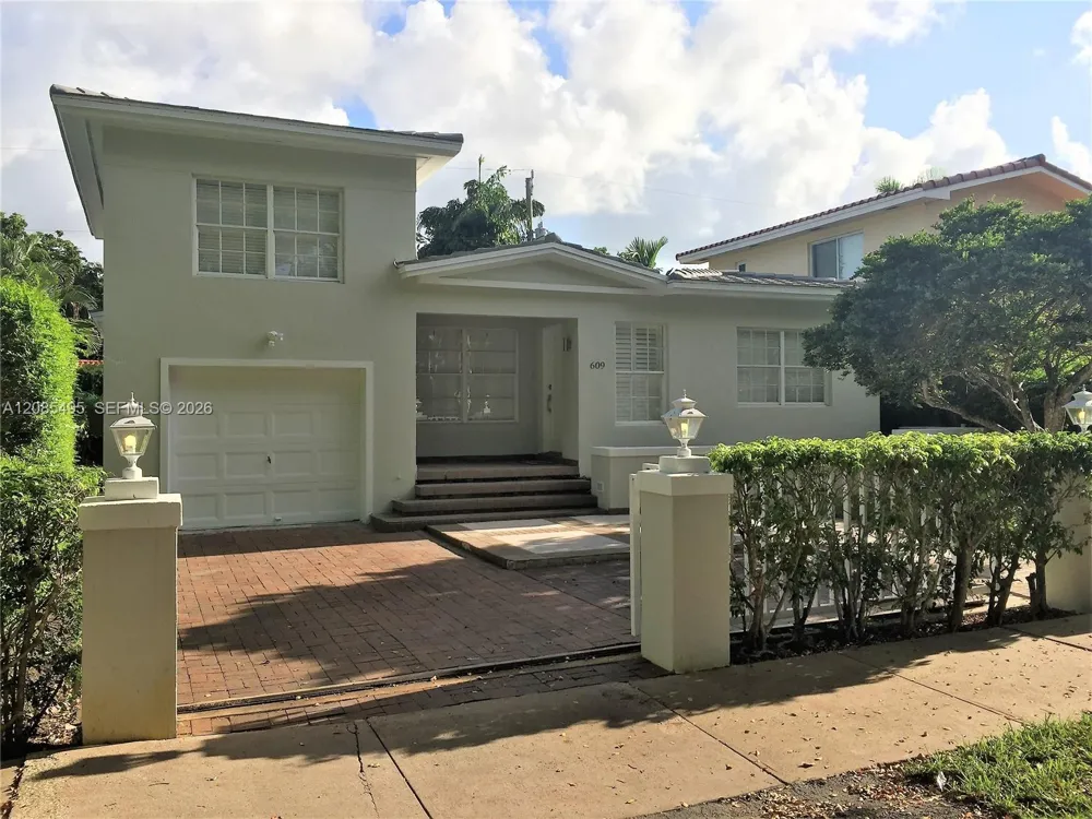 609 Puerta Ave Coral Gables, FL 33143