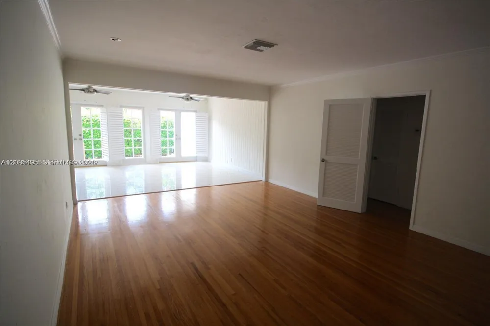 609 Puerta Ave Coral Gables, FL 33143