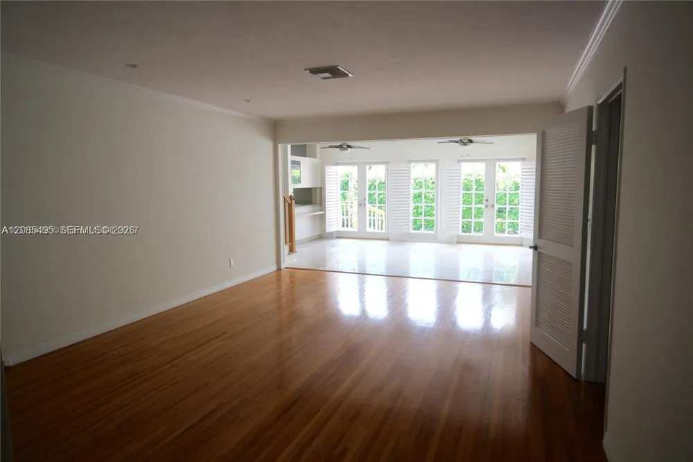 609 Puerta Ave Coral Gables, FL 33143