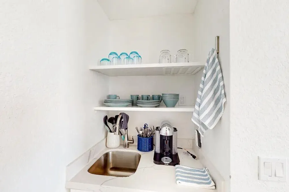 235 Sunrise Avenue #3215 Palm Beach, FL 33480