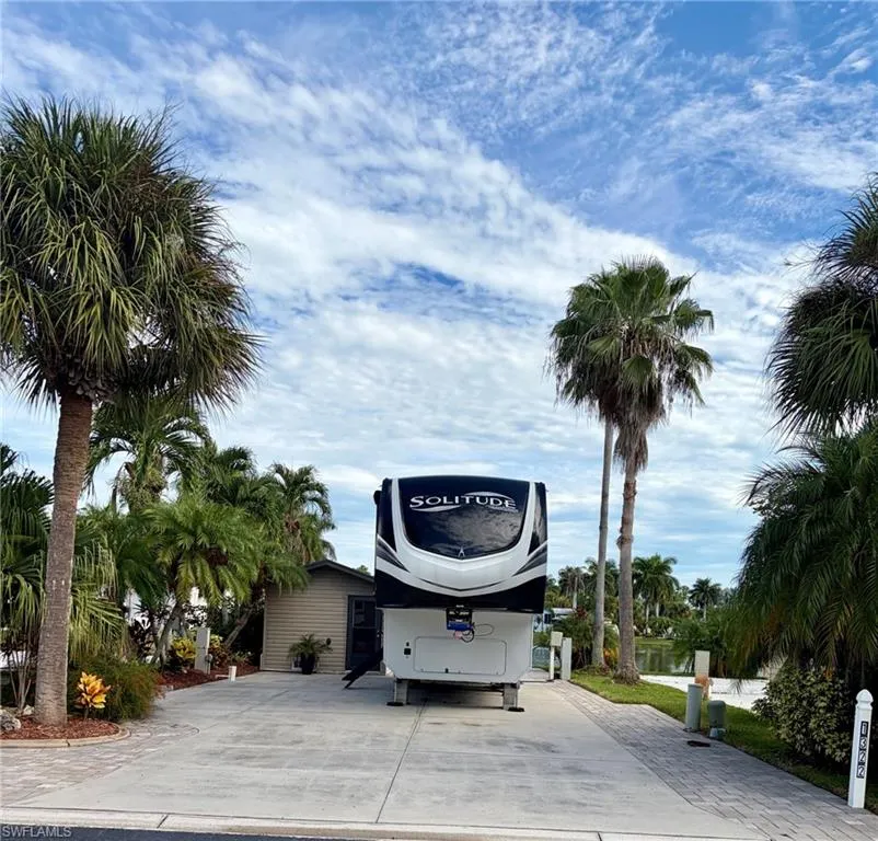 1322 Silver Lakes Boulevard Naples, FL 34114