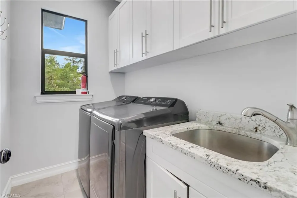 332 14th Street SE Naples, FL 34117