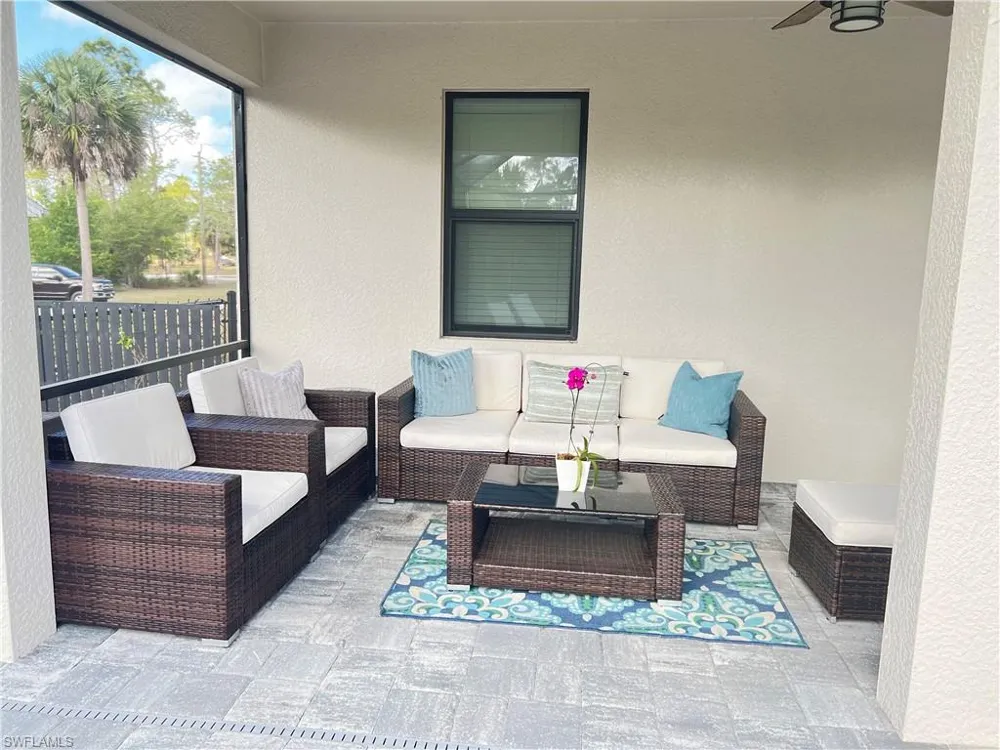 332 14th Street SE Naples, FL 34117