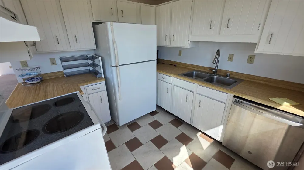 33211 G STREET Ocean Park, WA 98640