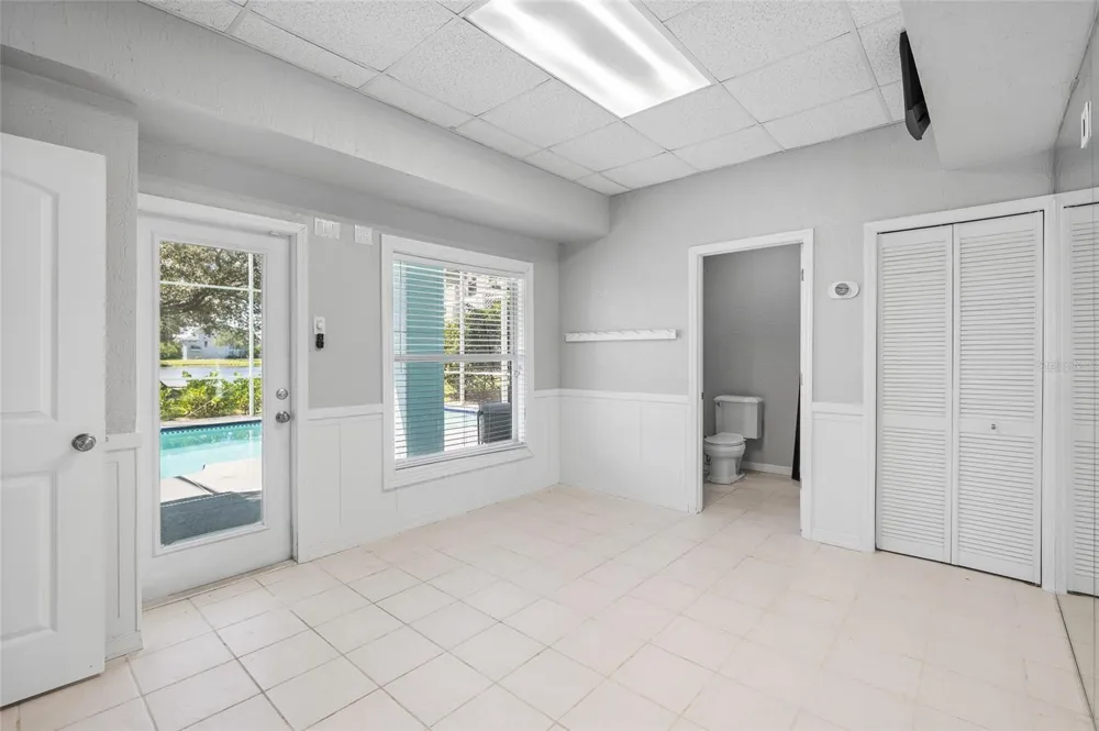 2106 PELICAN COURT Tarpon Springs, FL 34689