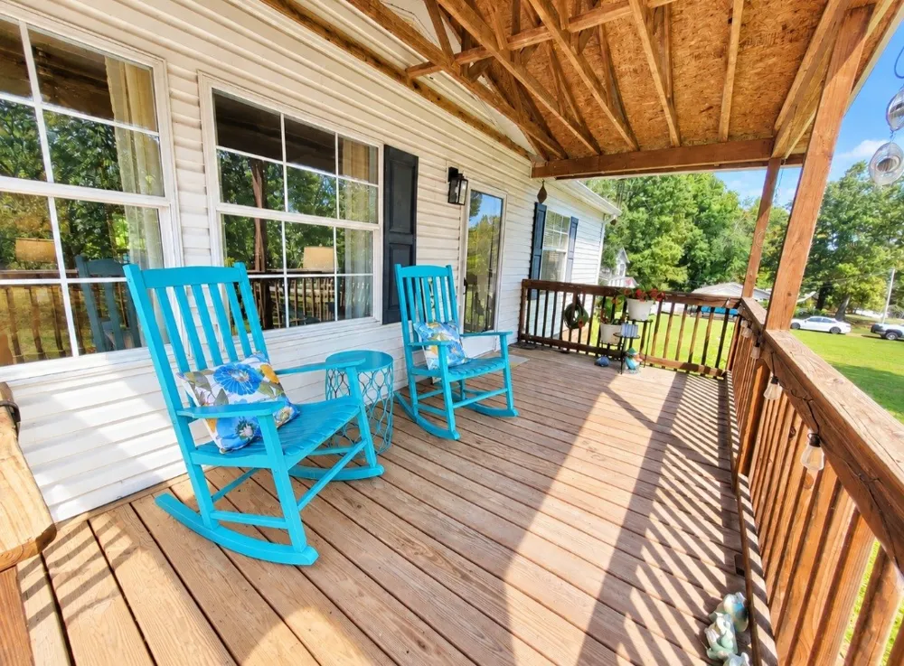 10119 N Twin Springs Rd Bon Aqua, TN 37025