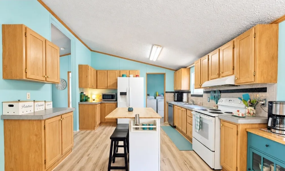 10119 N Twin Springs Rd Bon Aqua, TN 37025