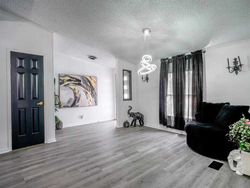 327 County Road 332 Bertram, TX 78605
