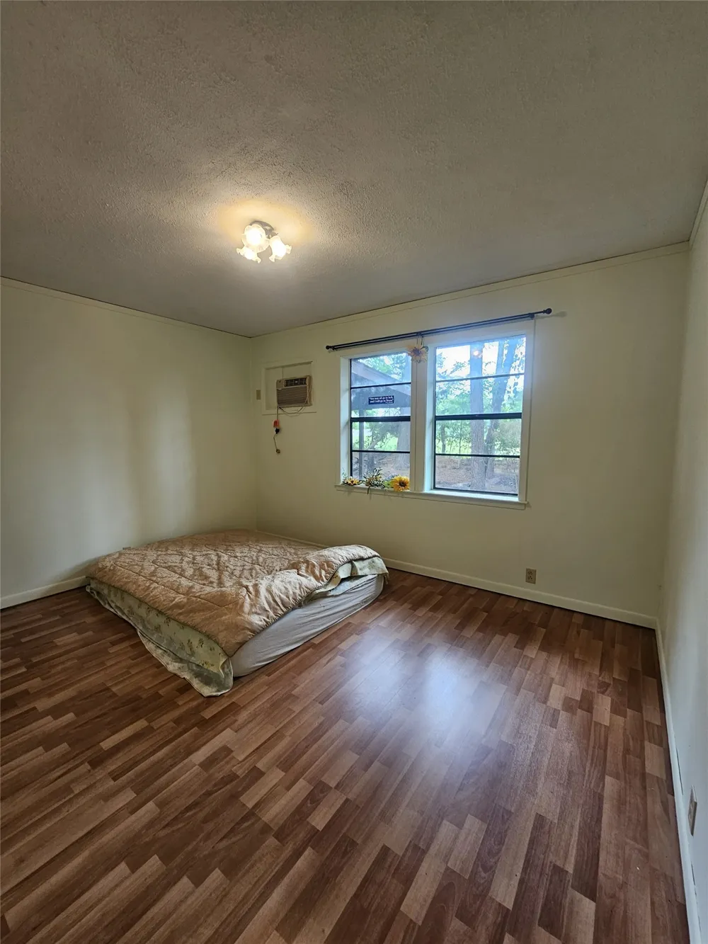 1350 County Road 45400 Paris, TX 75462