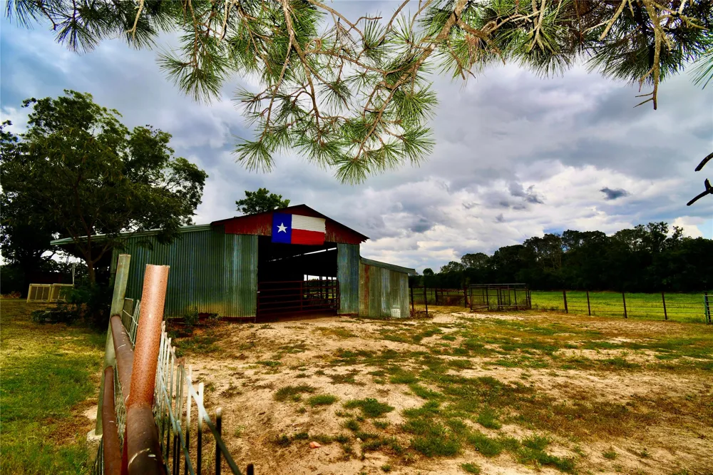 324 County Road 317 Comanche, TX 76442