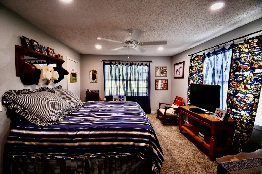 324 County Road 317 Comanche, TX 76442