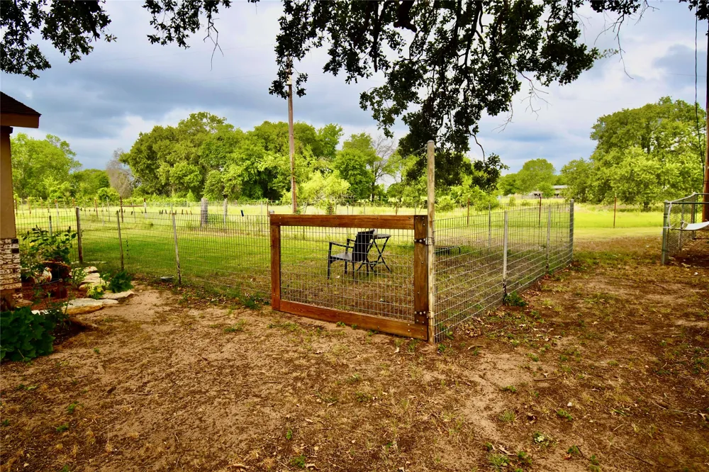 324 County Road 317 Comanche, TX 76442