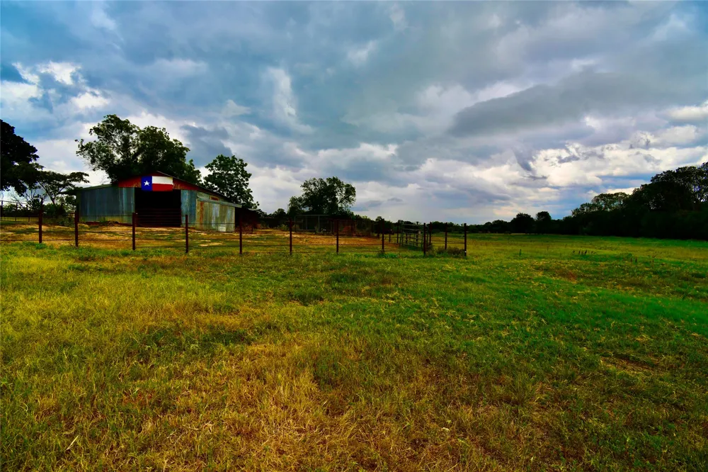 324 County Road 317 Comanche, TX 76442