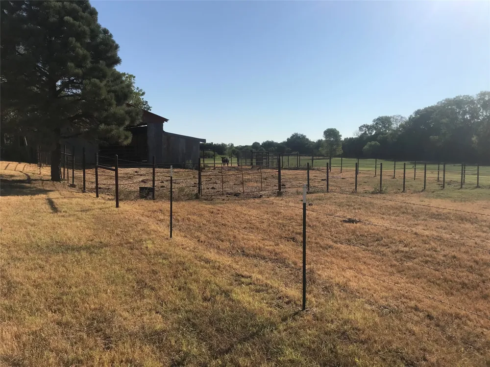 324 County Road 317 Comanche, TX 76442