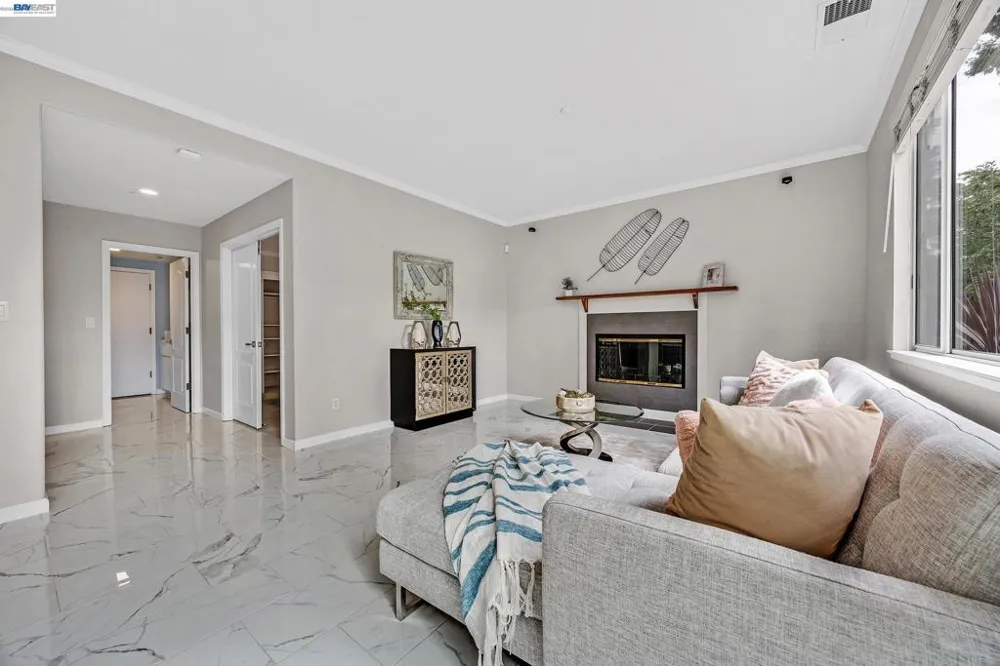 5875 Arlene Way Livermore, CA 94550