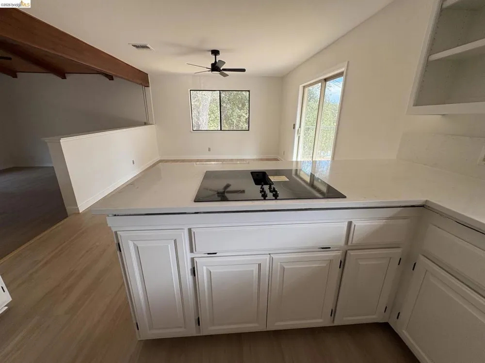 20059 Pleasant View Dr Groveland, CA 95321