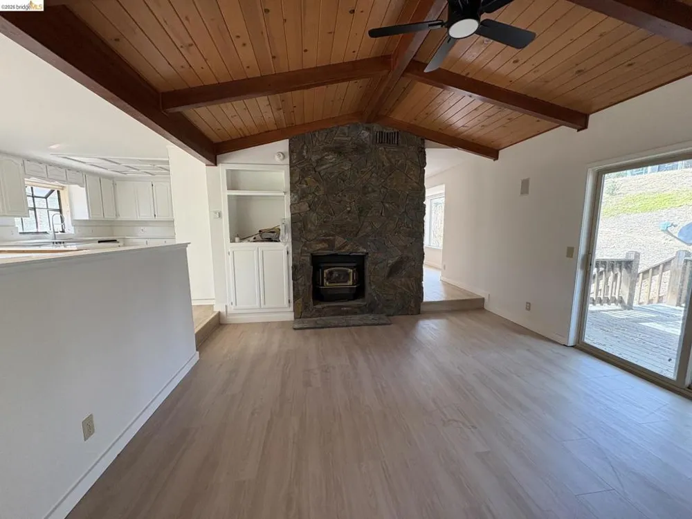 20059 Pleasant View Dr Groveland, CA 95321