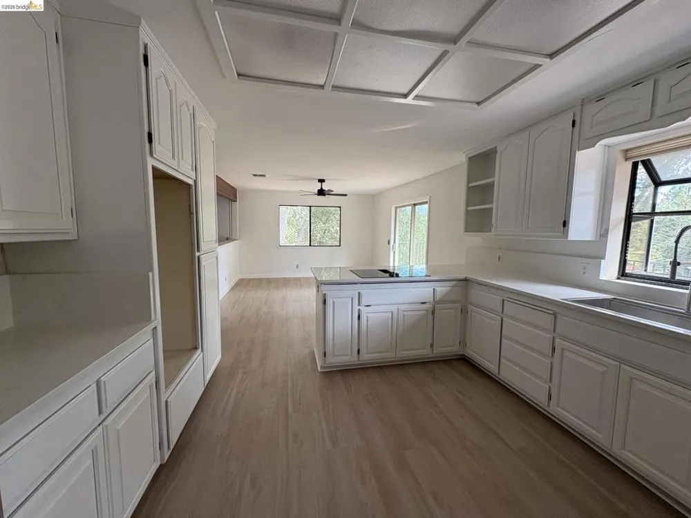 20059 Pleasant View Dr Groveland, CA 95321