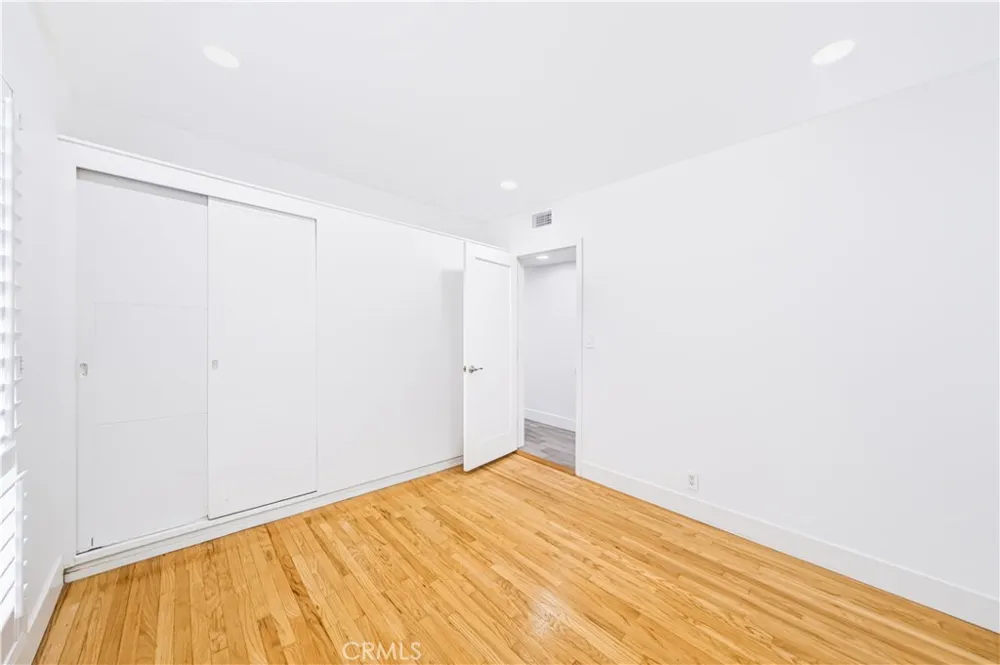 533 E Covina Covina, CA 91722
