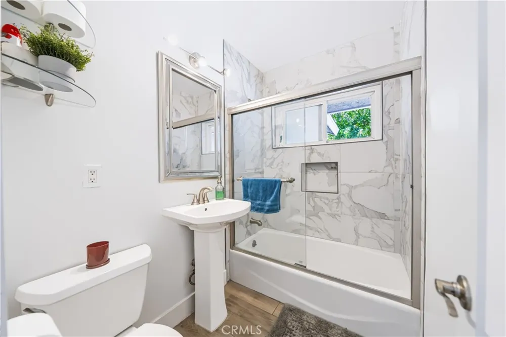 533 E Covina Covina, CA 91722