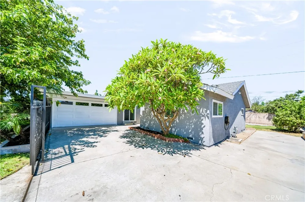 533 E Covina Covina, CA 91722