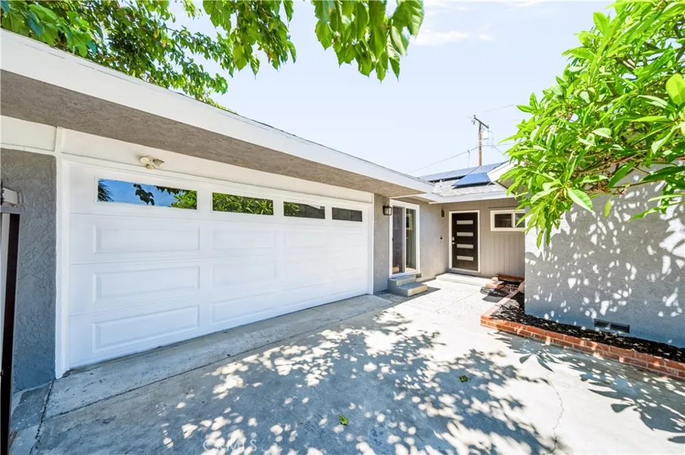 533 E Covina Covina, CA 91722