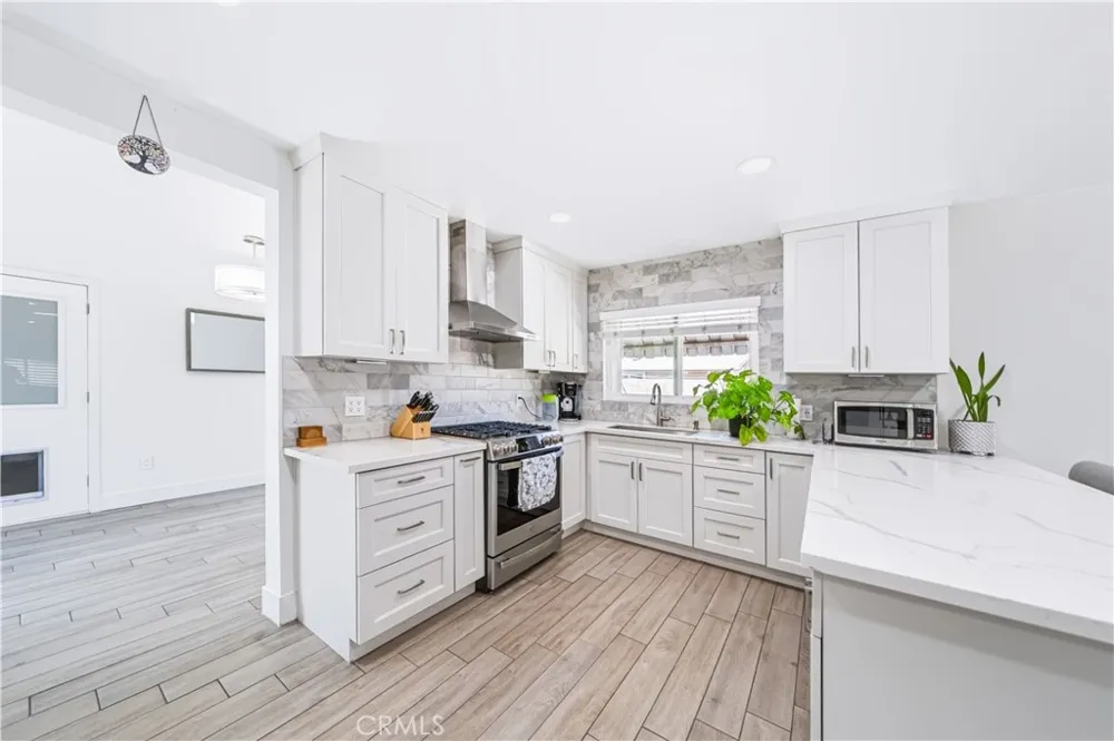 533 E Covina Covina, CA 91722