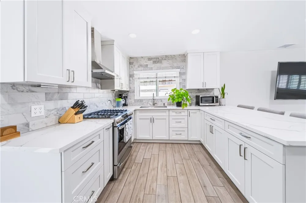 533 E Covina Covina, CA 91722