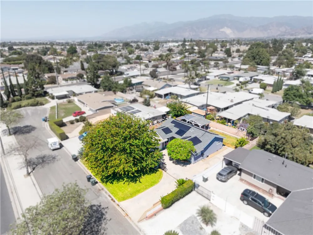 533 E Covina Covina, CA 91722