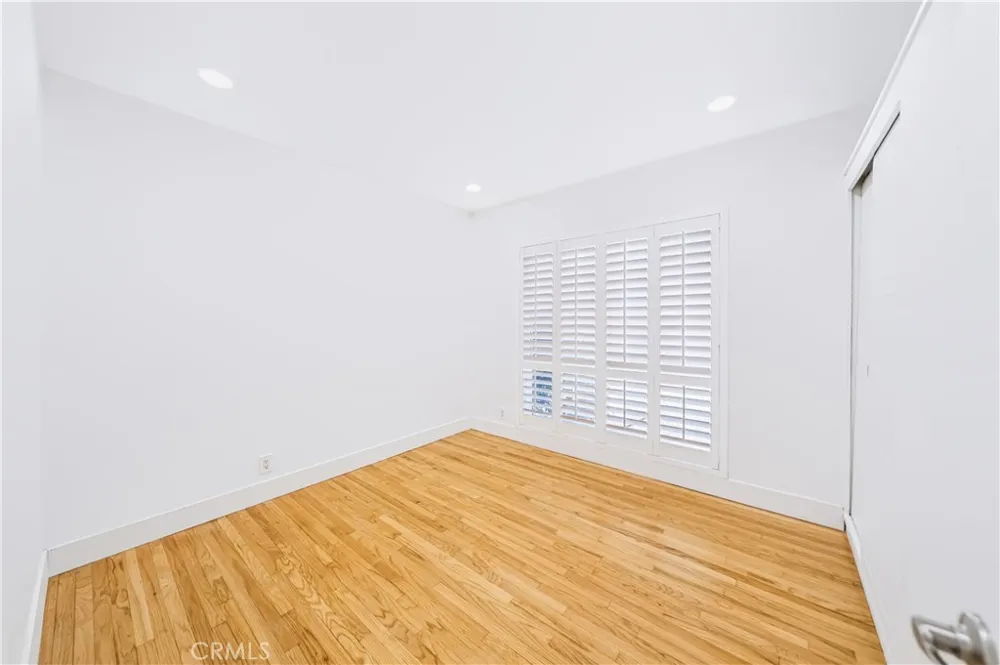 533 E Covina Covina, CA 91722