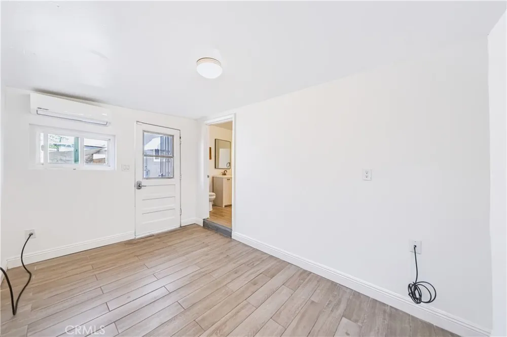 533 E Covina Covina, CA 91722