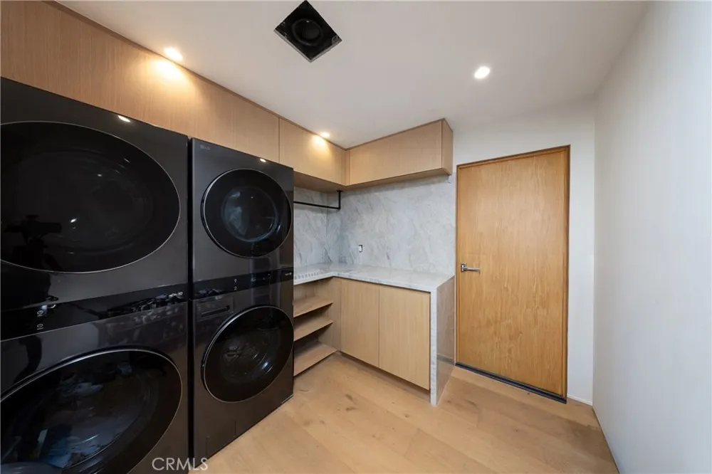 16511 Carousel Huntington Beach, CA 92649