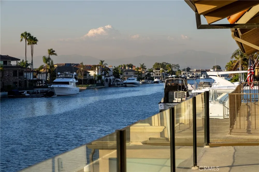 16511 Carousel Huntington Beach, CA 92649