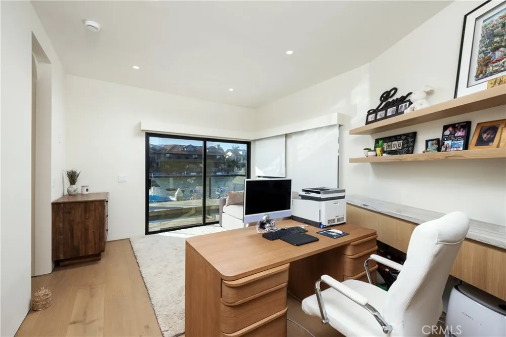16511 Carousel Huntington Beach, CA 92649