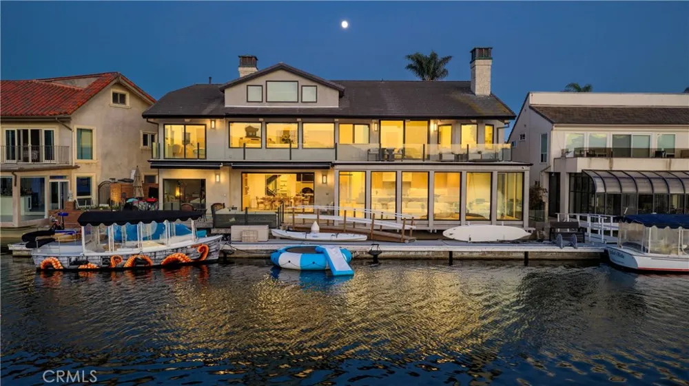 16511 Carousel Huntington Beach, CA 92649