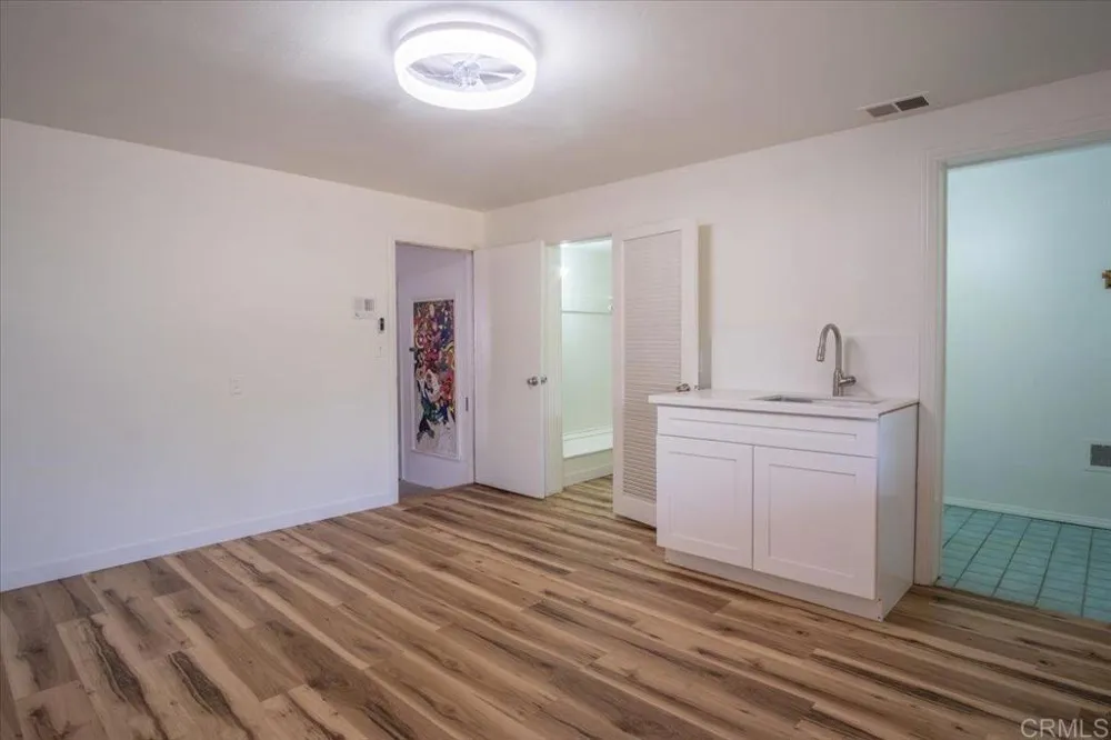 167 S. Nardo Solana Beach, CA 92075
