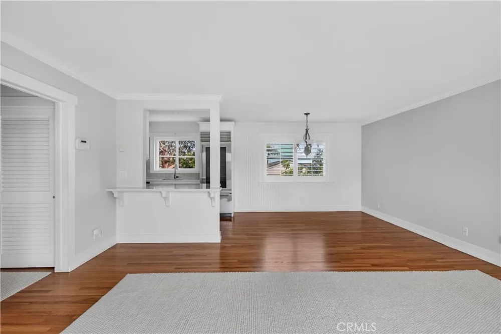 1570 Via Capri #9 Laguna Beach, CA 92651