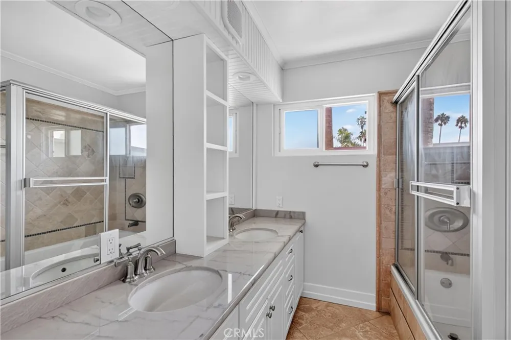 1570 Via Capri #9 Laguna Beach, CA 92651