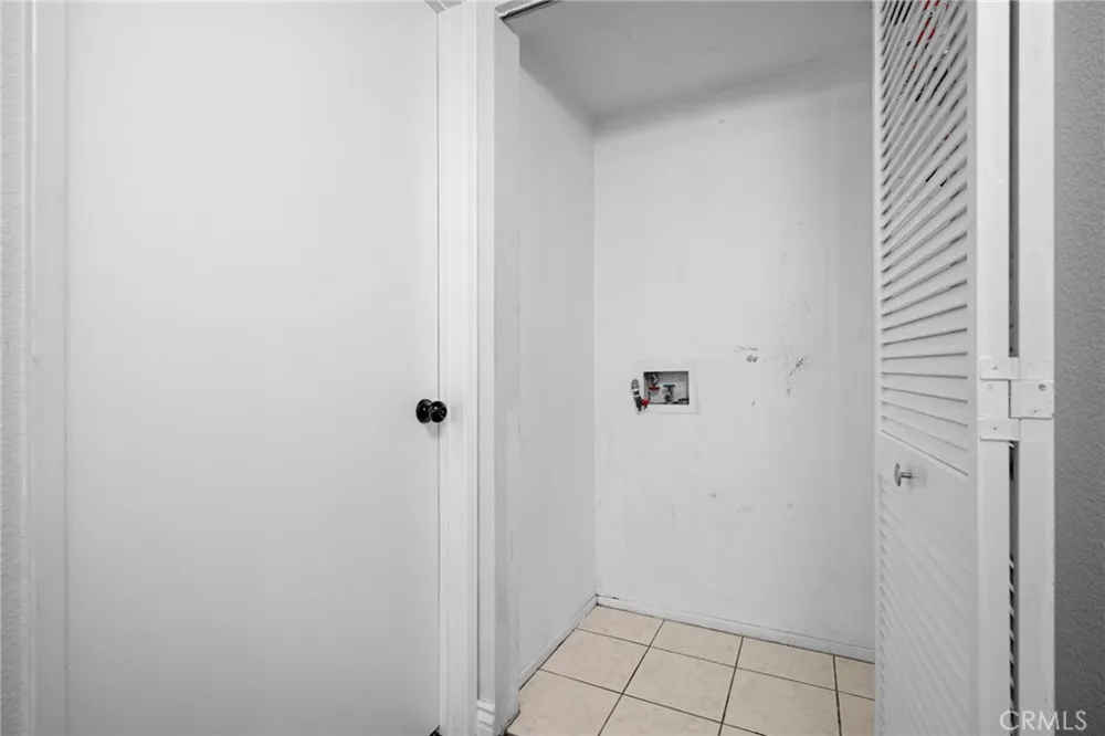 10119 Pinewood Avenue #207 Tujunga, CA 91042
